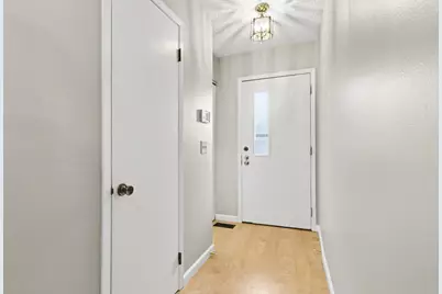 5685 Great Woods Boulevard, Columbus, OH 43231 - Photo 3