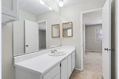 5685 Great Woods Boulevard, Columbus, OH 43231 - Photo 15