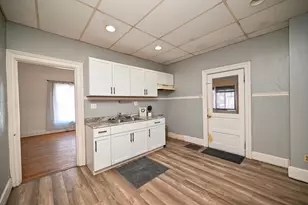 126 W Washington Ave, Marion, OH 43302 - Photo 5