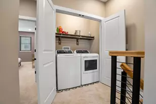 2288 Quarry Trails Dr, Columbus, OH 43228 - Photo 31