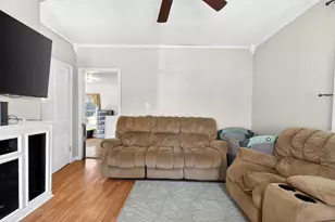 531 E Franklin St, Circleville, OH 43113 - Photo 9