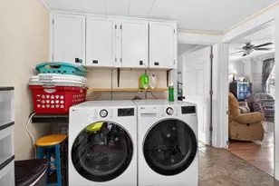 531 E Franklin St, Circleville, OH 43113 - Photo 25