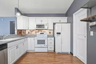 716 Academy Dr, Galloway, OH 43119 - Photo 9