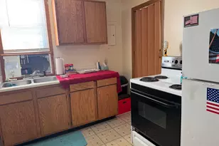 405 E Carroll St, Kenton, OH 43326 - Photo 3