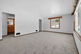 2735 Berrell Ave, Columbus, OH 43211 - Photo 7