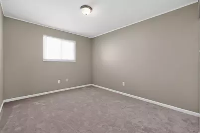 3251 Hilock Court, Columbus, OH 43207 - Photo 9