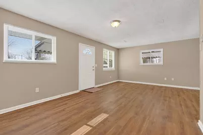 3251 Hilock Court, Columbus, OH 43207 - Photo 3