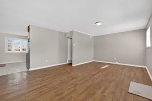 3251 Hilock Ct, Columbus, OH 43207 - Photo 11