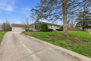 35 Arlington Ave, London, OH 43140 - Photo 1