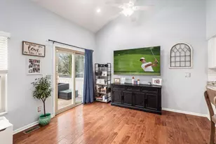 1041 Cape Charles Dr, Columbus, OH 43228 - Photo 5