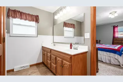 125 Persimmon Drive NE, Newark, OH 43055 - Photo 13