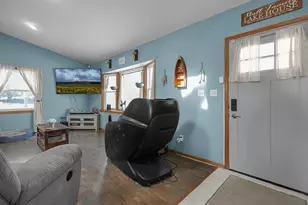 2571 W Choctaw Dr, London, OH 43140 - Photo 7
