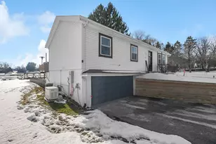 2571 W Choctaw Dr, London, OH 43140 - Photo 3