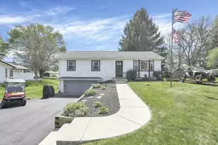2571 W Choctaw Dr, London, OH 43140 - Photo 3