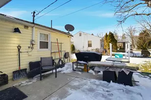 626 Albin Ave, Washington Court House, OH 43160 - Photo 11