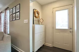 1071 Lilley Ave, Columbus, OH 43206 - Photo 3