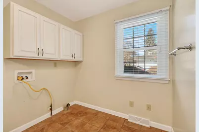 710 Hawthorne Drive, Circleville, OH 43113 - Photo 31