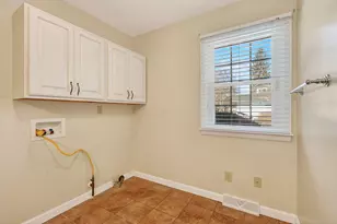 710 Hawthorne Dr, Circleville, OH 43113 - Photo 31