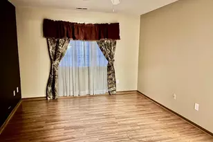 4305 Strattford Cir E, Zanesville, OH 43701 - Photo 7