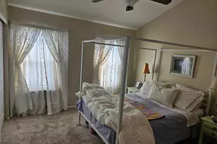 988 Hartford Village Blvd, Columbus, OH 43228 - Photo 11