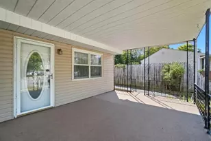 5401 Spire Ln, Columbus, OH 43232 - Photo 3