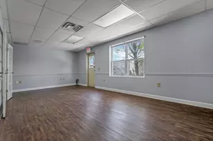 967 Worthington Woods Loop Rd, Columbus, OH 43085 - Photo 13