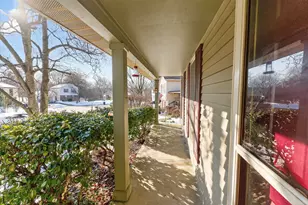 3712 Creek Ridge Ct, Columbus, OH 43230 - Photo 3