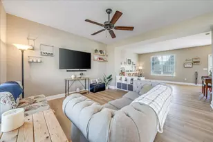 182 Honey Locust Ln, Commercial Point, OH 43116 - Photo 9