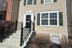 70 Highbluffs Blvd, Columbus, OH 43235 - Photo 3