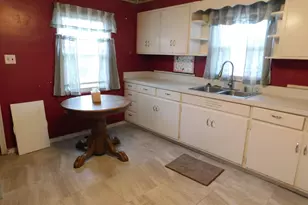 1293 4th St, Logan, OH 43138 - Photo 7