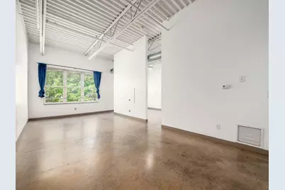 769 N High Street #R303, Columbus, OH 43215 - Photo 5