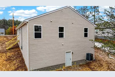 358 Elm Street, New Straitsville, OH 43766 - Photo 5