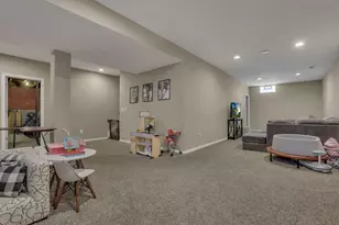 566 Preston Trails Dr, Pickerington, OH 43147 - Photo 51