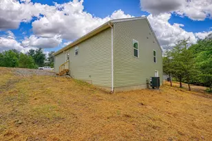 353 Elm St, New Straitsville, OH 43766 - Photo 37