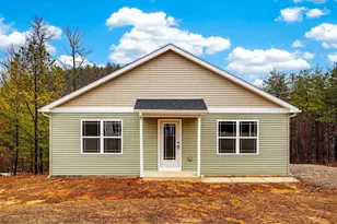 353 Elm St, New Straitsville, OH 43766 - Photo 3