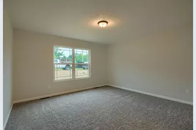 353 Elm Street, New Straitsville, OH 43766 - Photo 17