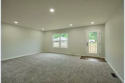 353 Elm Street, New Straitsville, OH 43766 - Photo 7