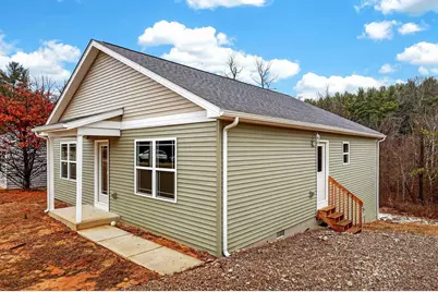 353 Elm Street, New Straitsville, OH 43766 - Photo 7