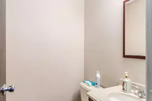 6142 Laurelwood Ct, Columbus, OH 43229 - Photo 13