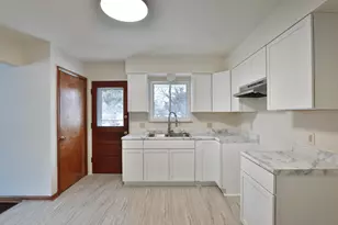 1046 Northridge Rd, Columbus, OH 43224 - Photo 15