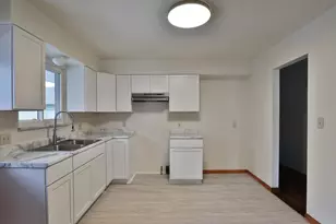 1046 Northridge Rd, Columbus, OH 43224 - Photo 13