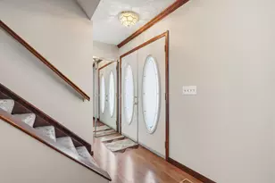 830 Lindenhaven Rd, Columbus, OH 43230 - Photo 3