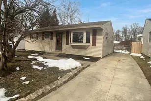940 Minerva Ave, Columbus, OH 43229 - Photo 1
