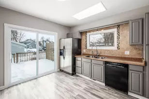 269 W 8th St, Marysville, OH 43040 - Photo 11