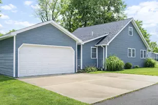 8937 Auditorium St, Lakeview, OH 43331 - Photo 3