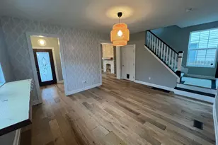 1342 Hamlet St, Columbus, OH 43201 - Photo 9