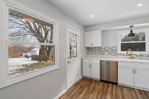 5684 Olive Rd, Franklin, OH 45005 - Photo 11