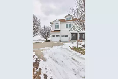 2820 N Noreaster Cove Drive #1, Port Clinton, OH 43452 - Photo 1