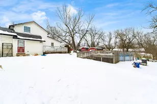 1735 Dyer Rd, Grove City, OH 43123 - Photo 31