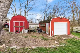 1735 Dyer Rd, Grove City, OH 43123 - Photo 31